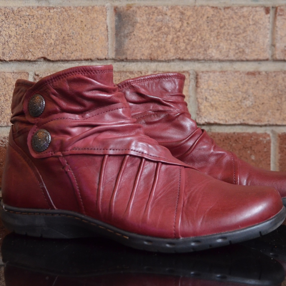 Rockport Maroon Leather Ankle Booties Size 9